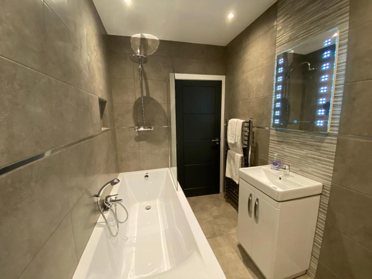 Eden Escapes Serviced Apartments Morecambe Extérieur photo